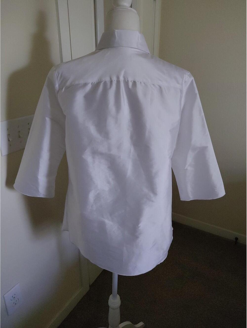 Beluva San Francisco  Button-Up Shirt White Sz 12 EUC - Picture 6 of 8